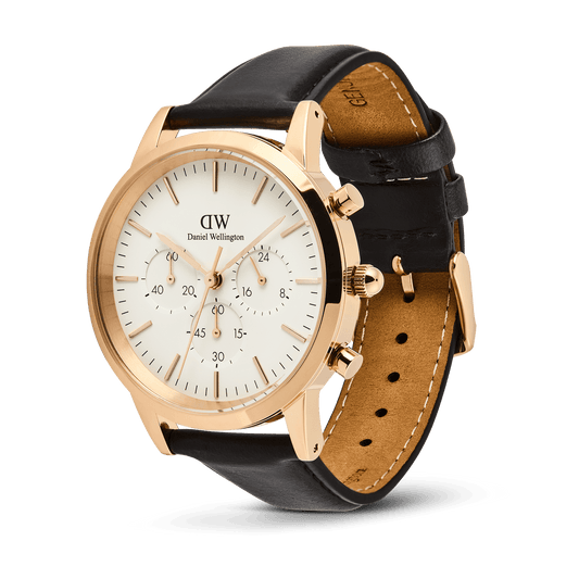 The Watch: Style 18 42mm