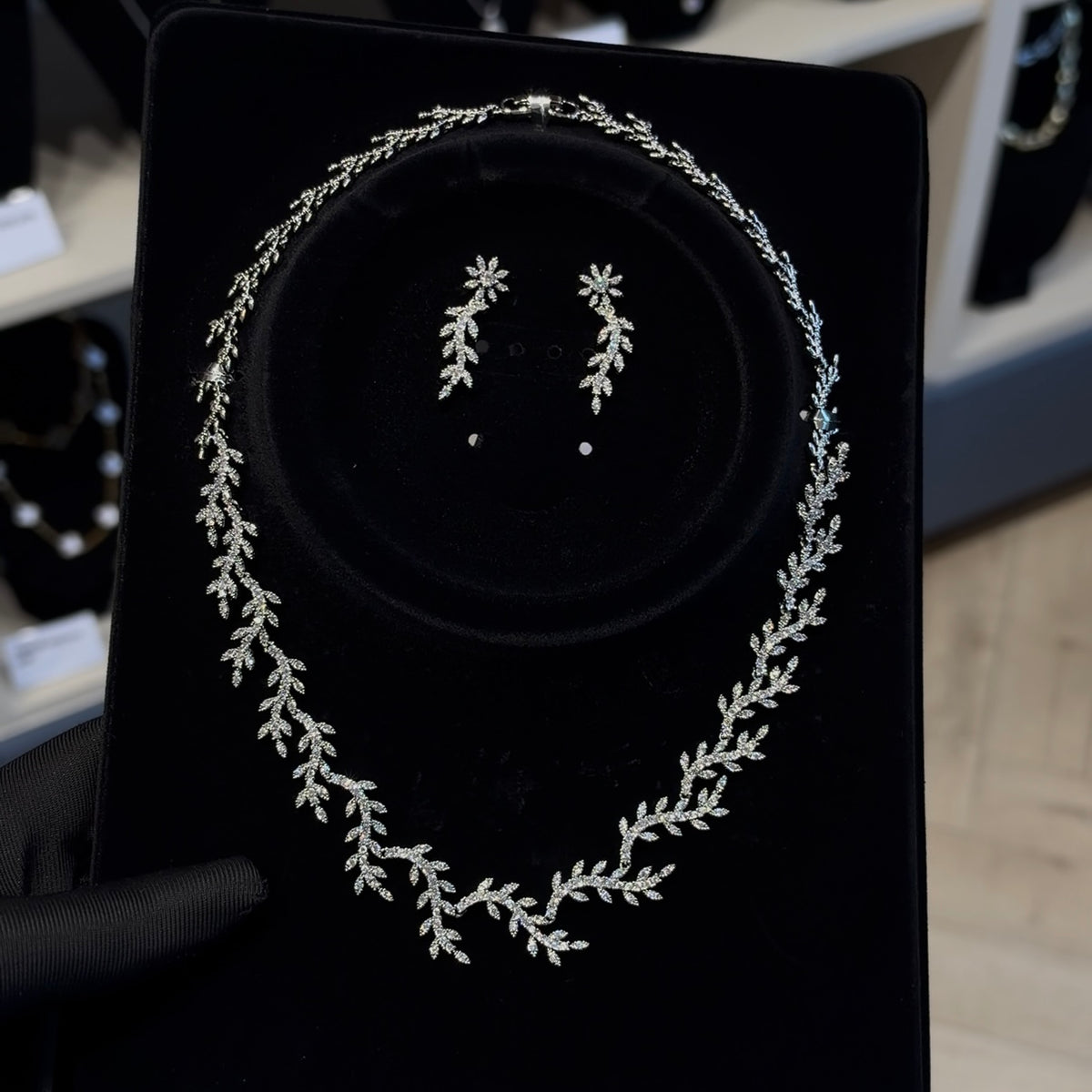Luxury Set: Ariana