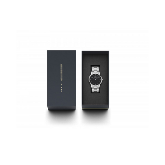 The Watch: Style 8 40mm