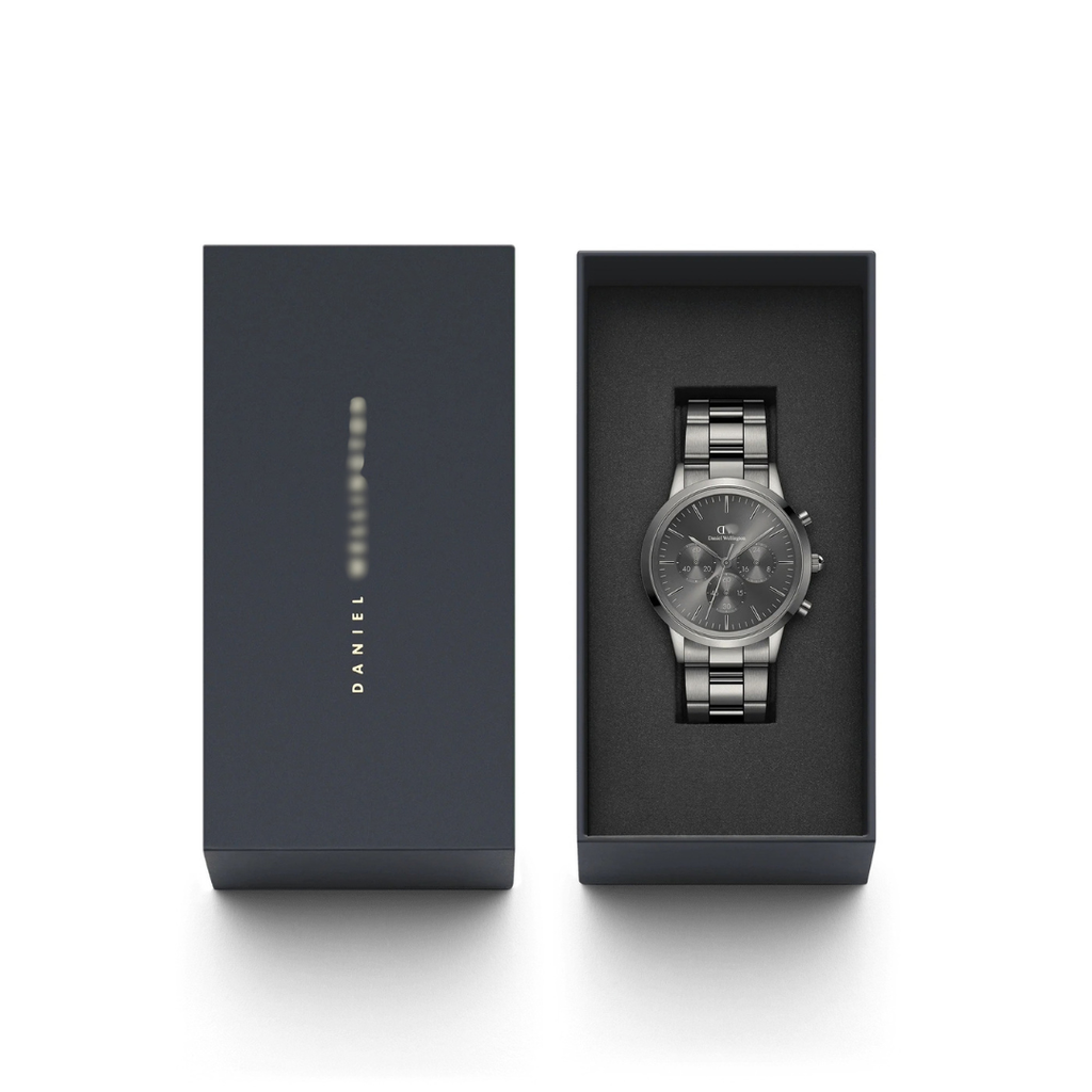The Watch: Style 10 42mm